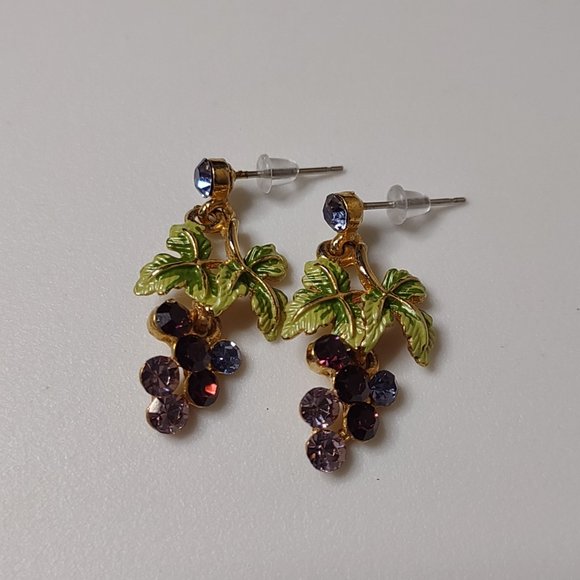 Cute Purple Grapes And Leaves Earrings - Picture 1 of 14